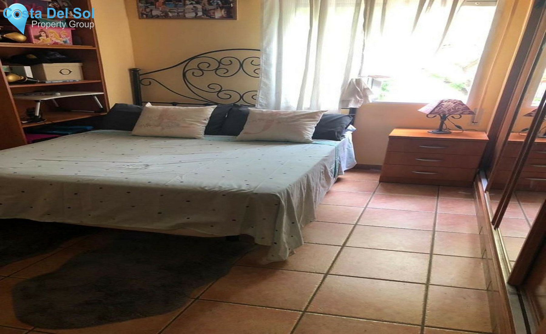 Middle Floor Apartment in Marbella-1475902