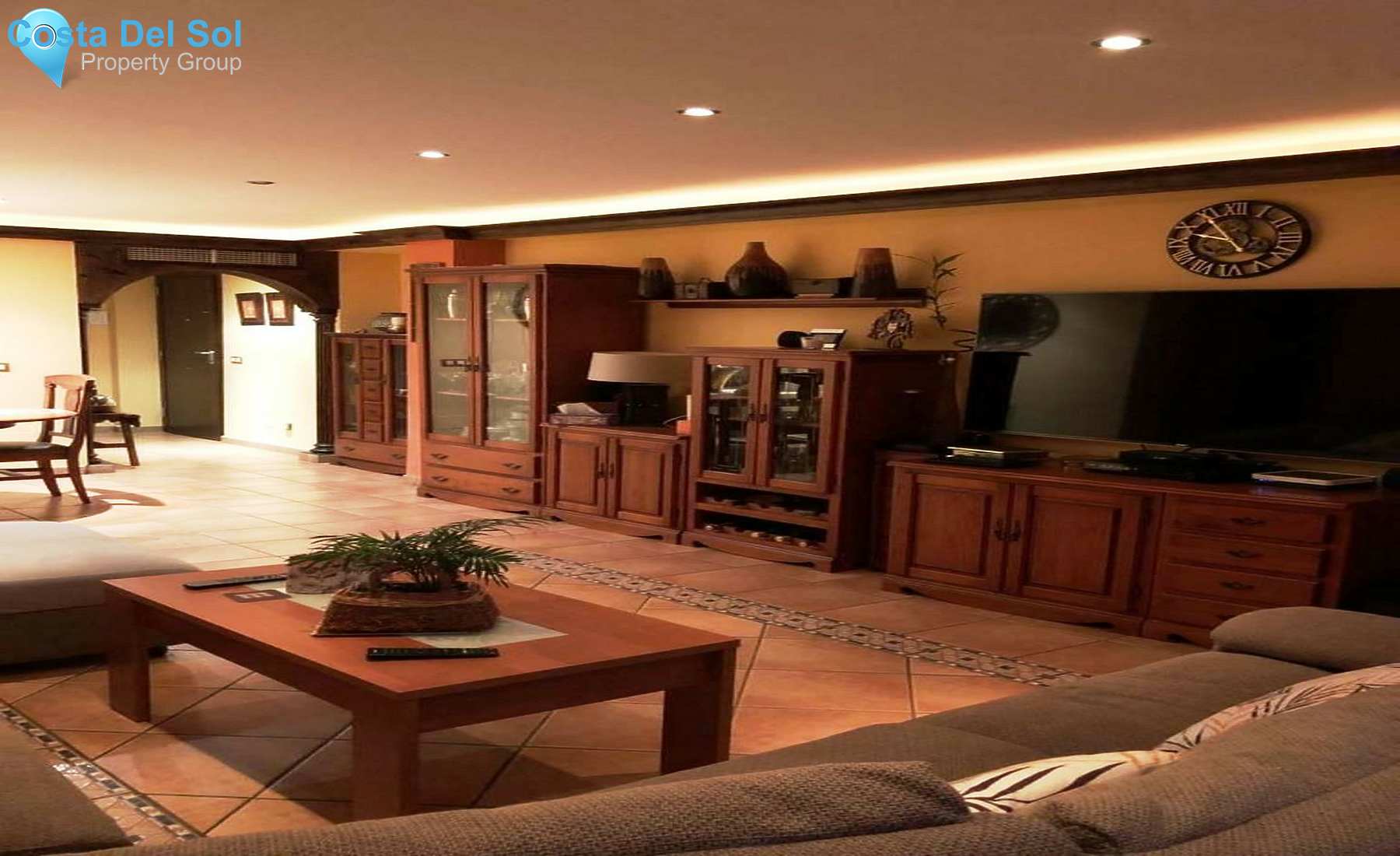 Middle Floor Apartment in Marbella-1475906