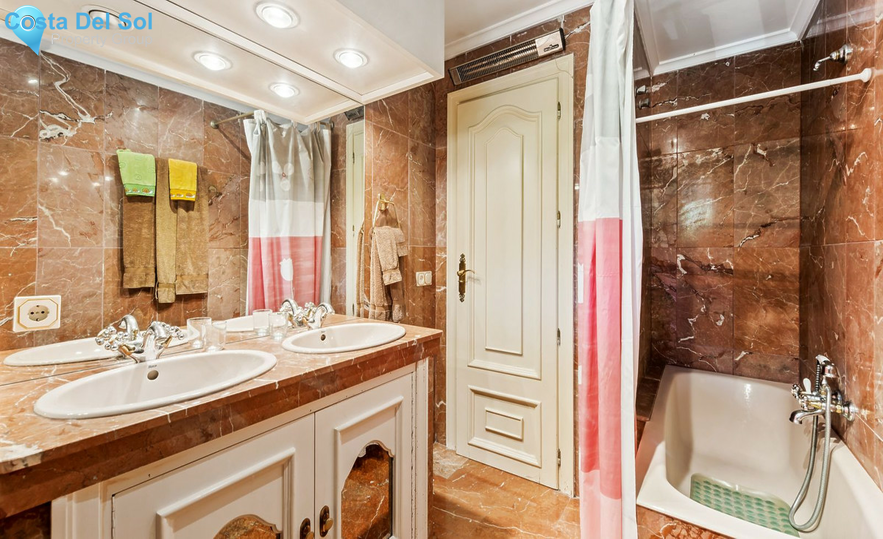 Middle Floor Apartment in Marbella-1499707