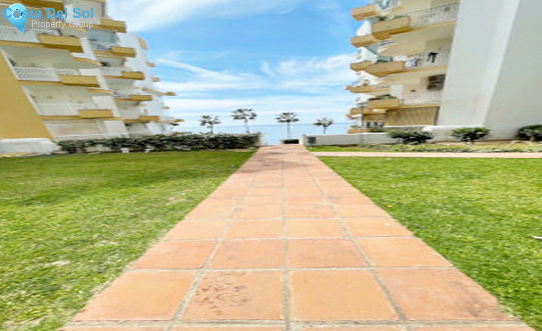 Middle Floor Apartment in Marbella-1524269