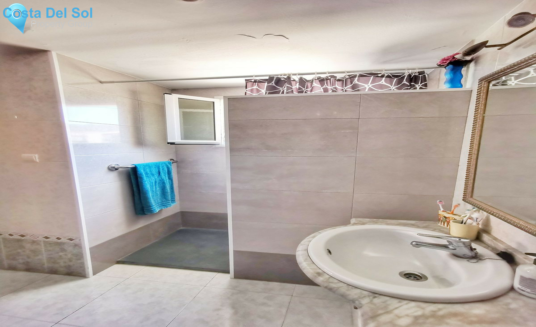 Middle Floor Apartment in Marbella-1527452