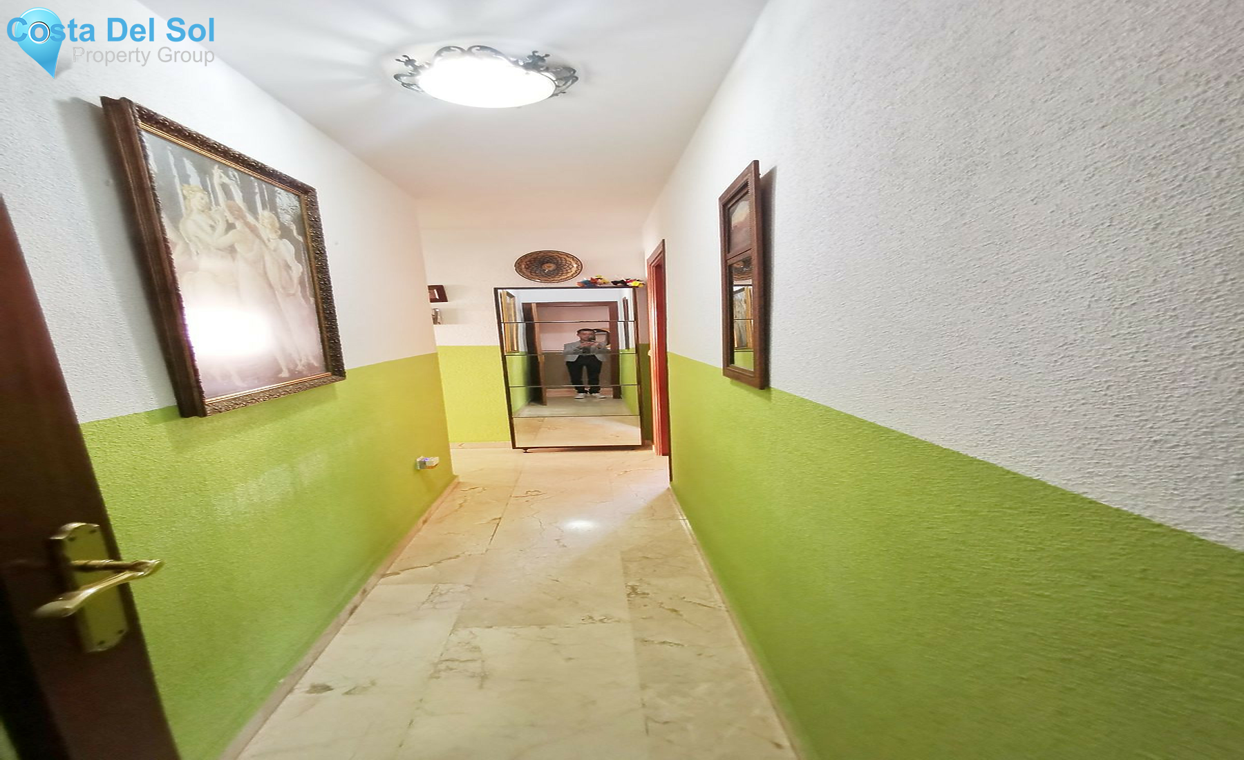 Middle Floor Apartment in Marbella-1527442