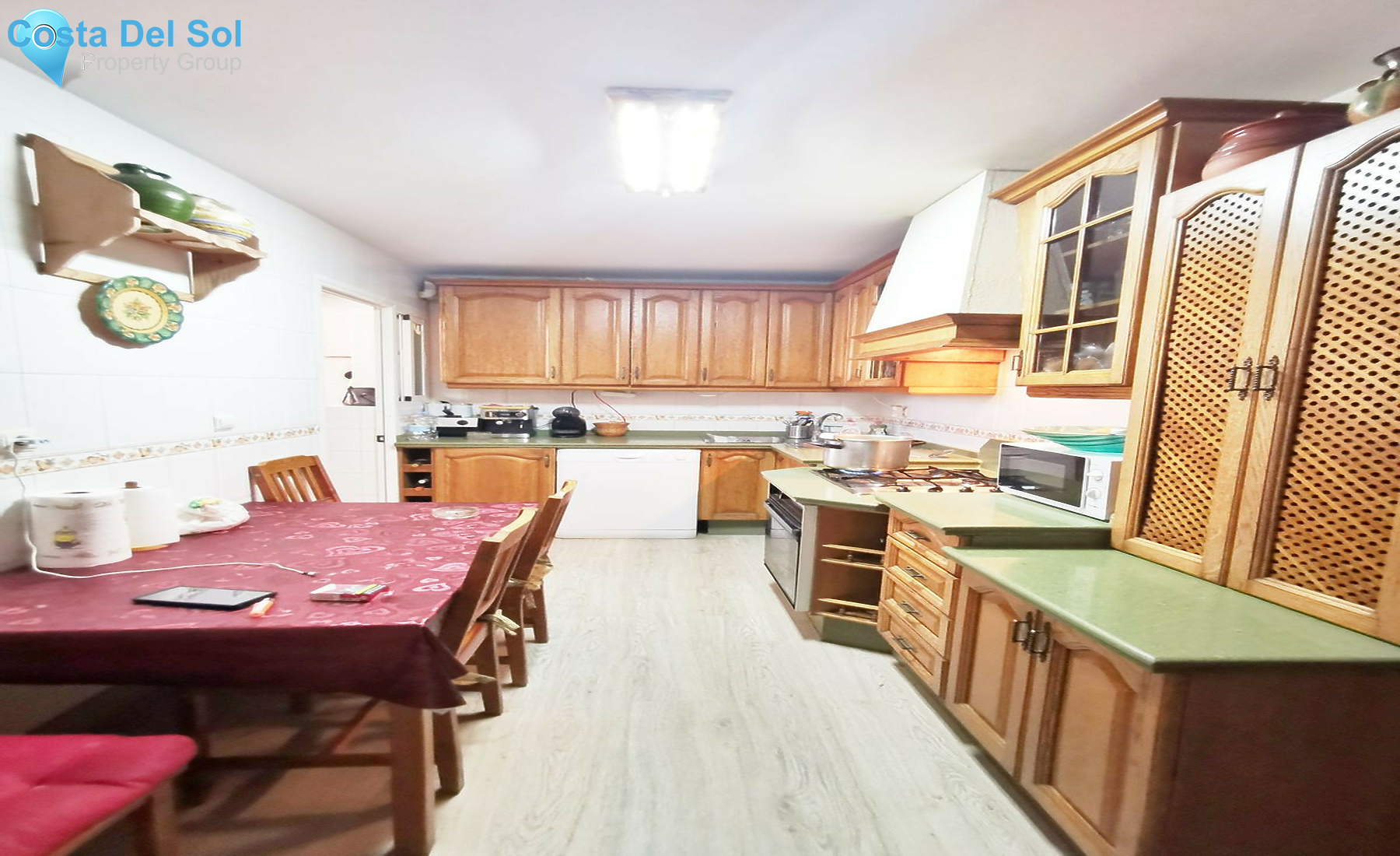Middle Floor Apartment in Marbella-1527443