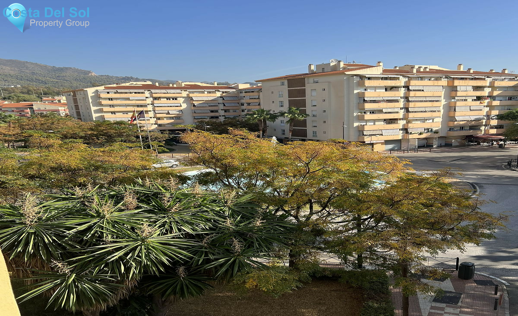 Middle Floor Apartment in Marbella-1529373