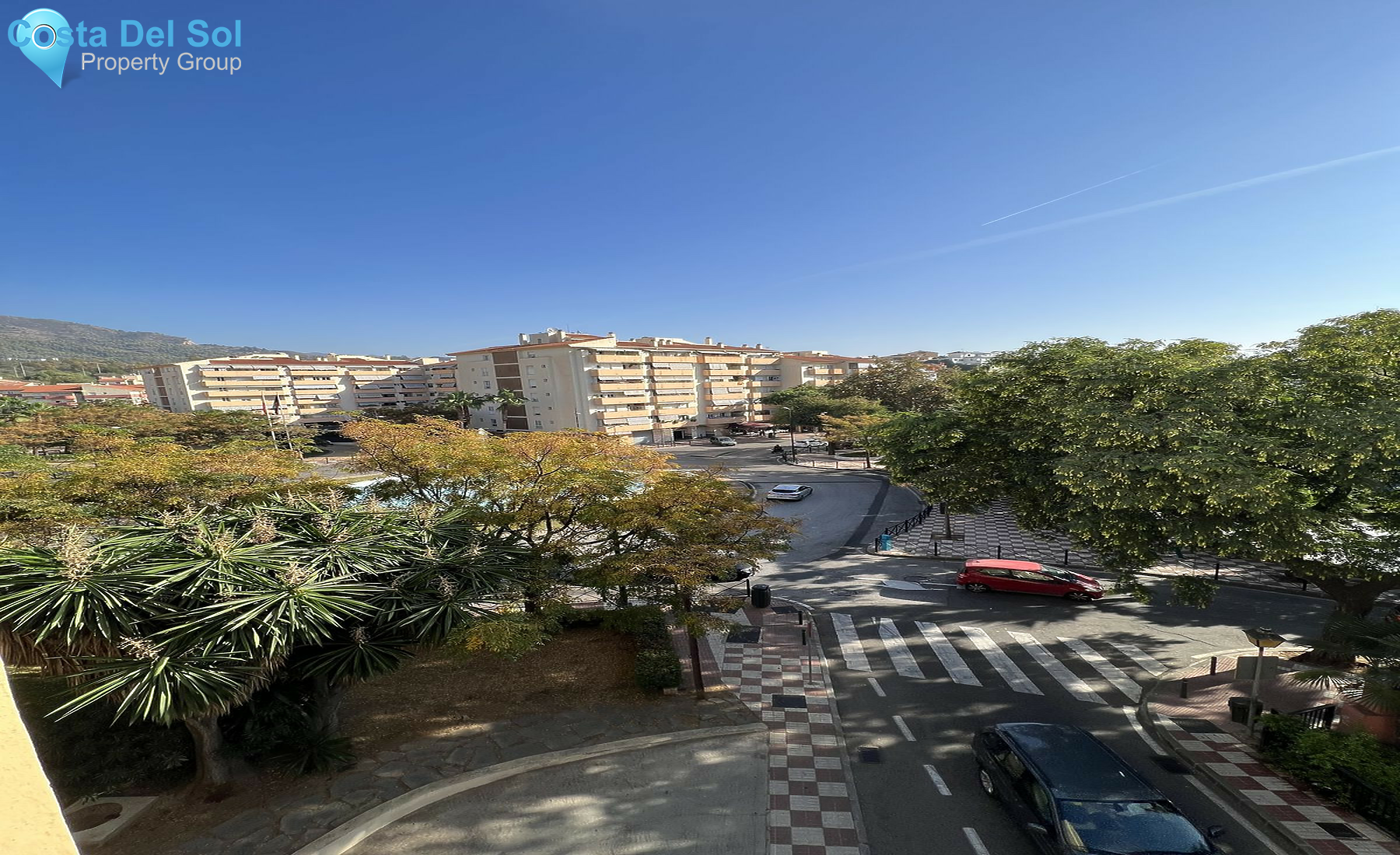 Middle Floor Apartment in Marbella-1529359