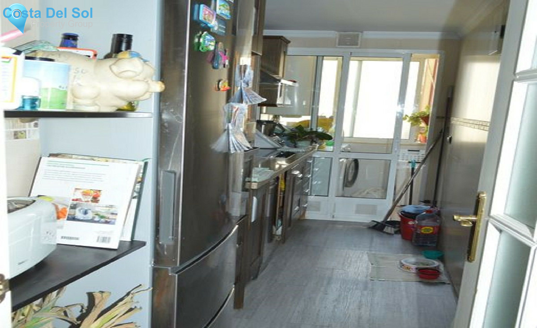 Middle Floor Apartment in Marbella-1556004