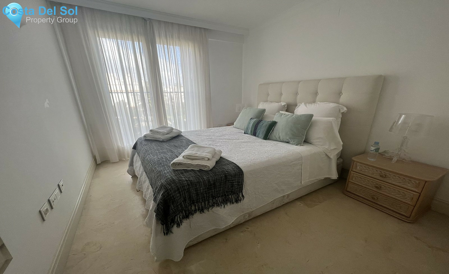 Middle Floor Apartment in Marbella-1556152