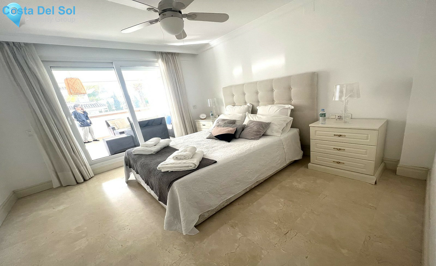 Middle Floor Apartment in Marbella-1556153