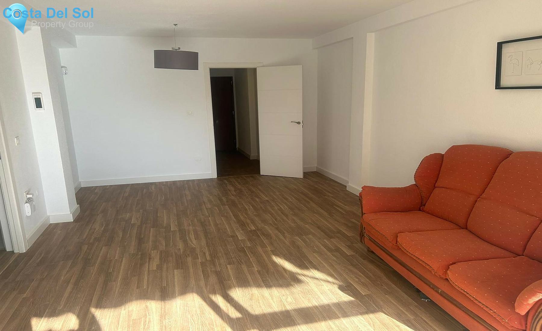 Middle Floor Apartment in Marbella-1558555