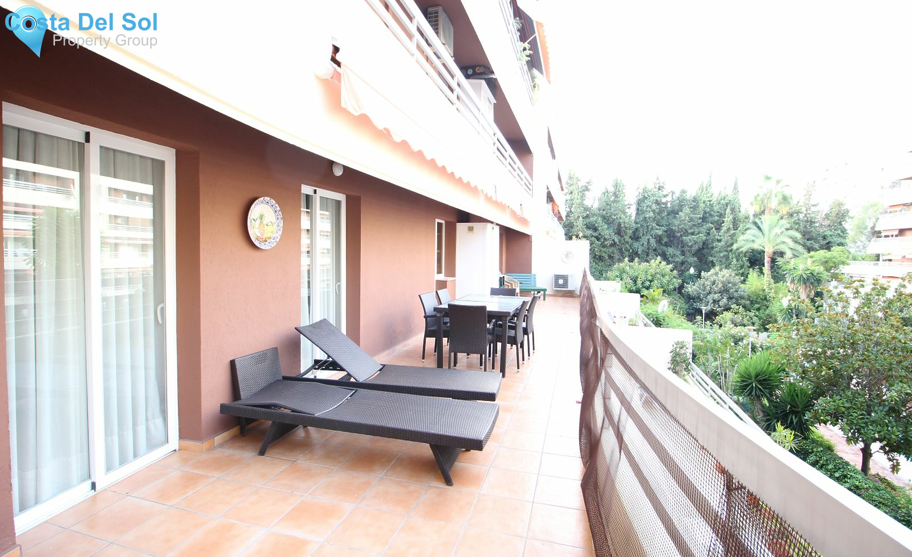 Middle Floor Apartment in Marbella-1128076