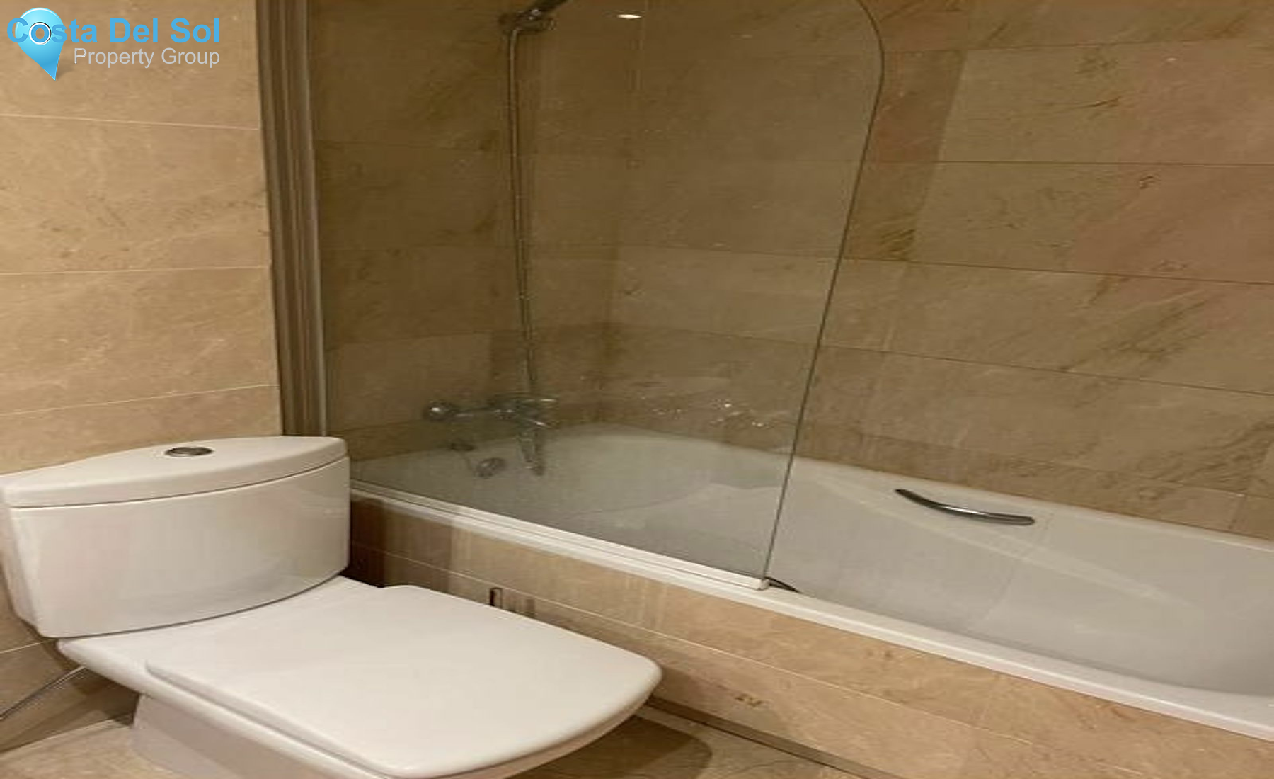 Middle Floor Apartment in Marbella-1129174