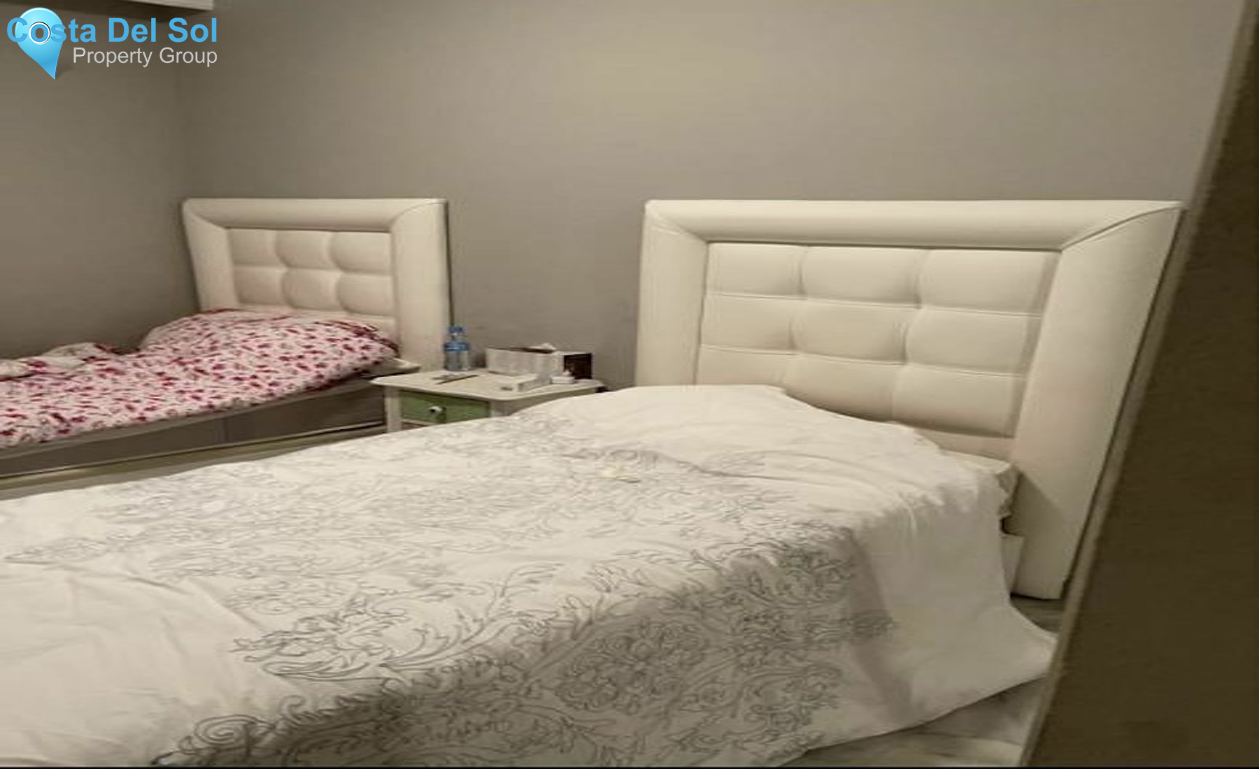 Middle Floor Apartment in Marbella-1129175