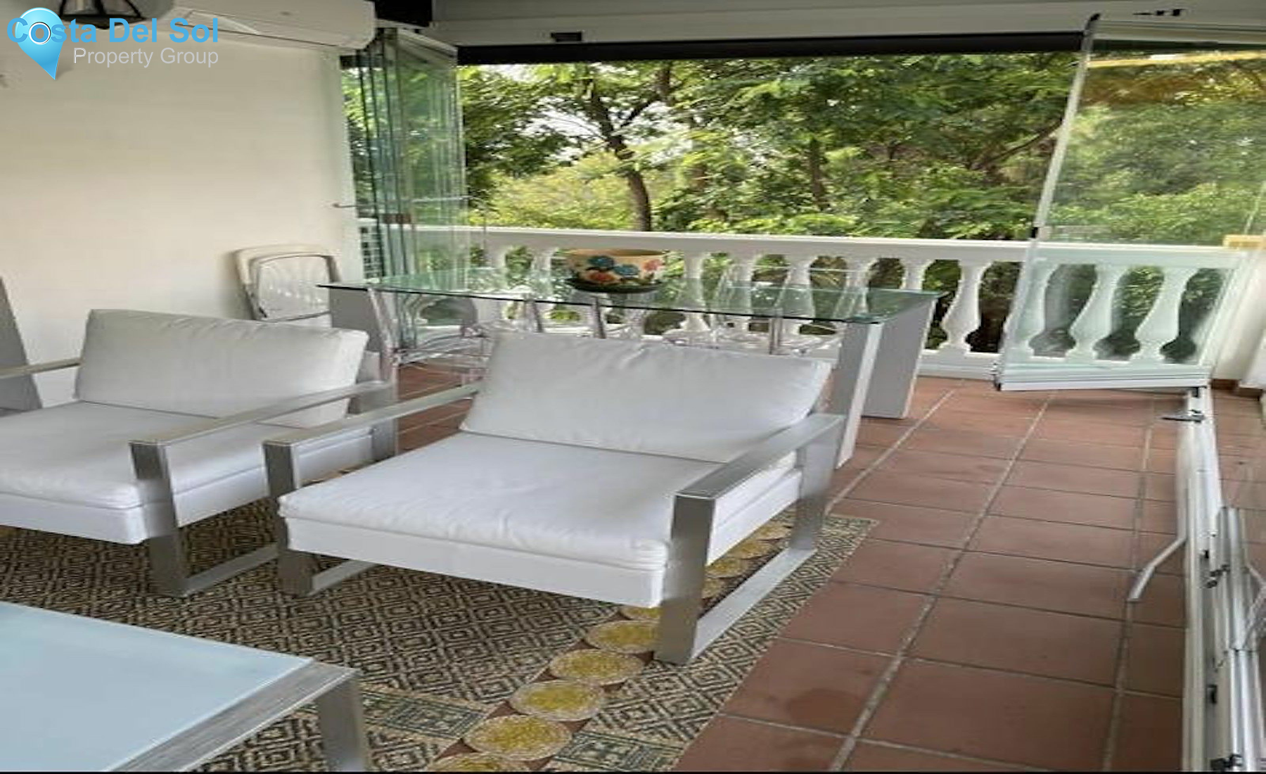 Middle Floor Apartment in Marbella-1129164