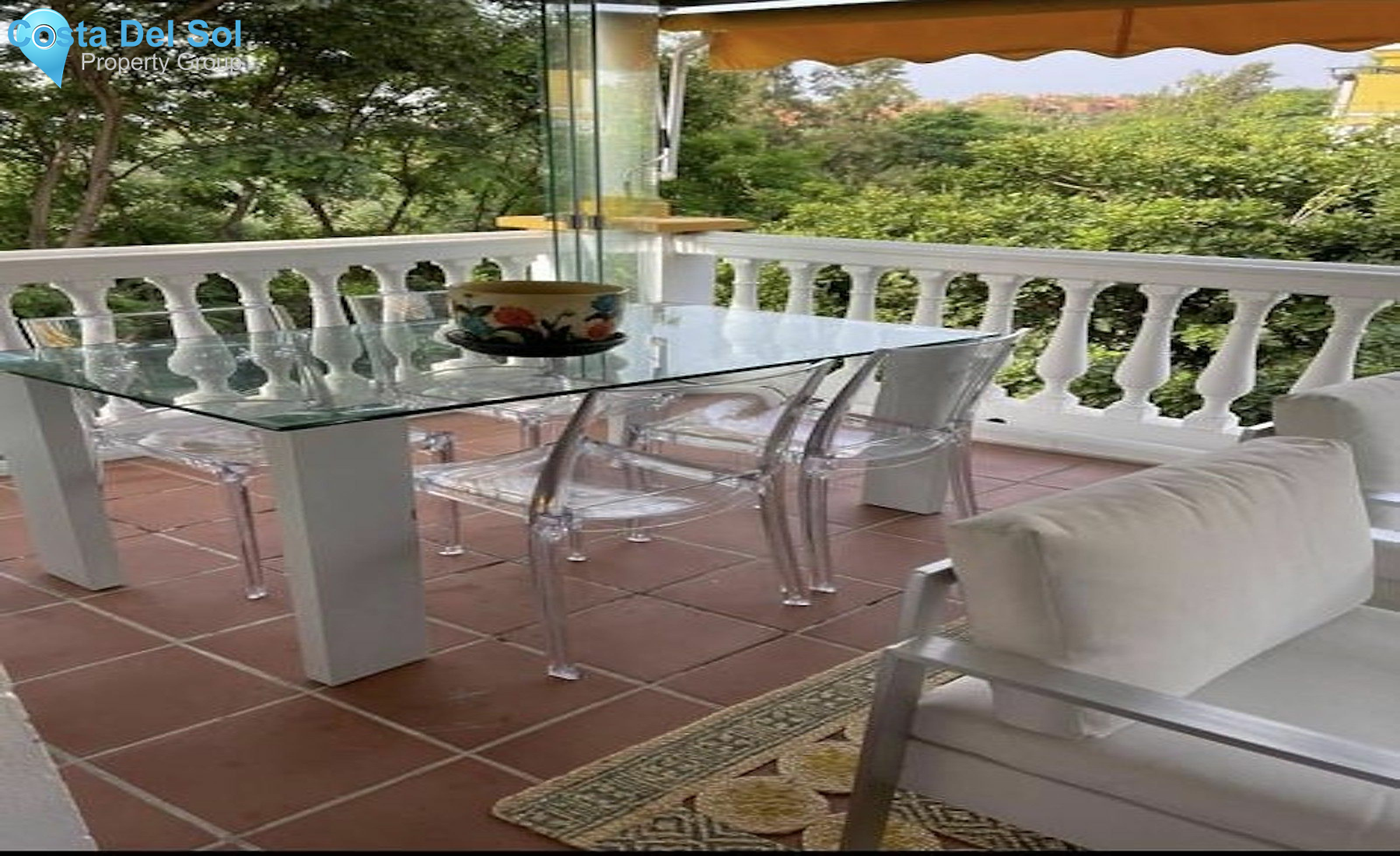 Middle Floor Apartment in Marbella-1129167