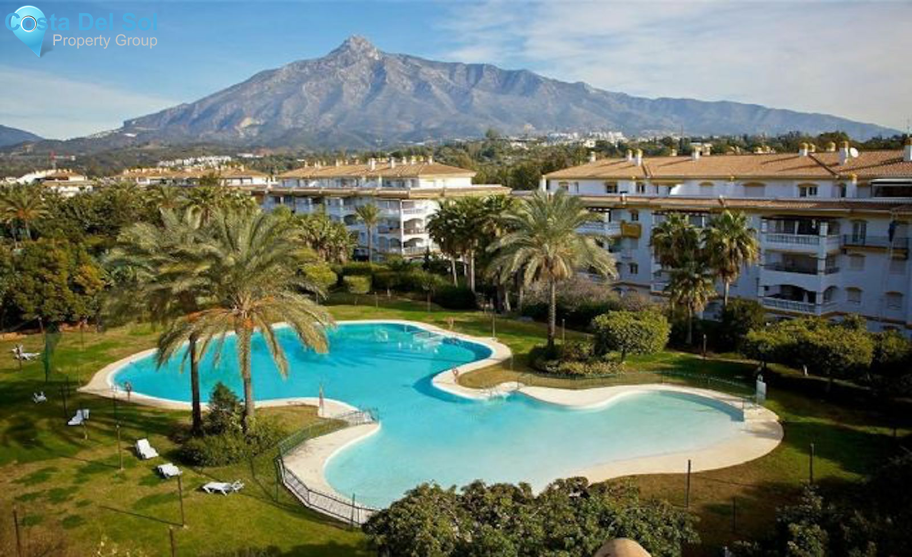 Middle Floor Apartment in Marbella-1129168