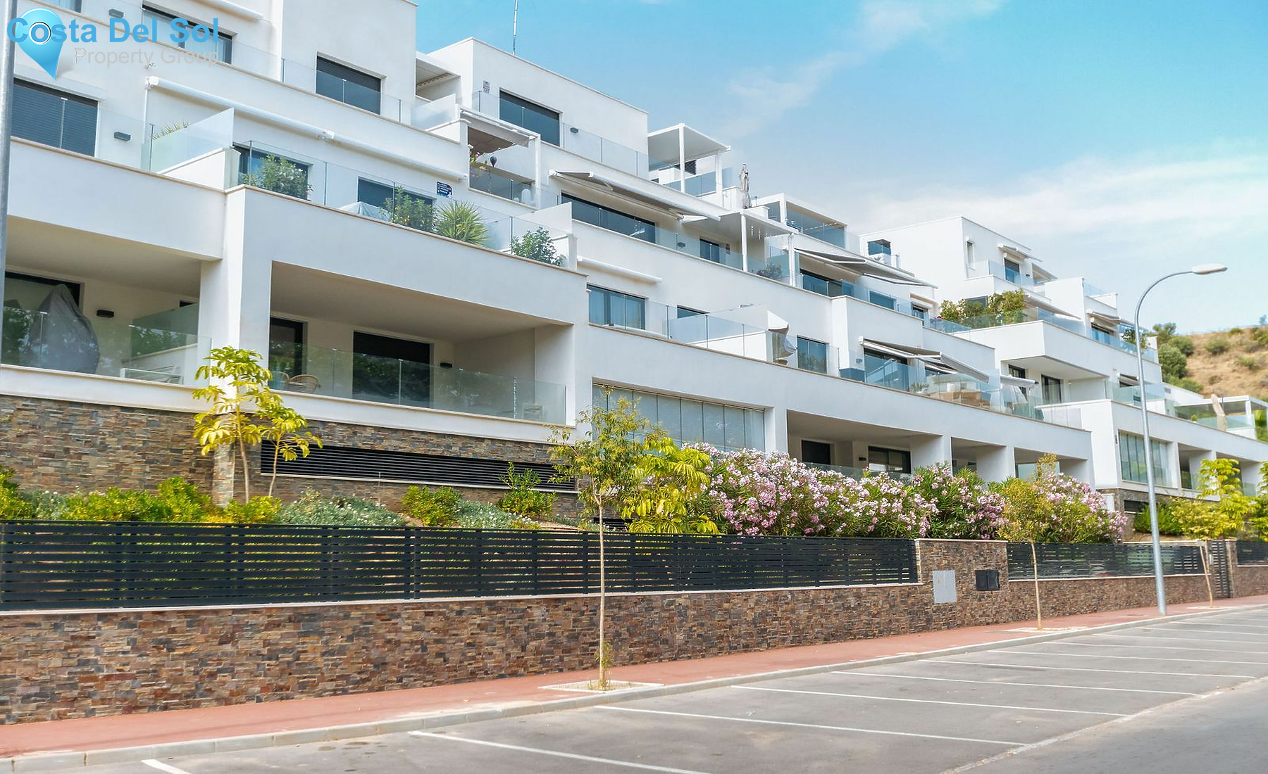 Middle Floor Apartment in Marbella-1130735