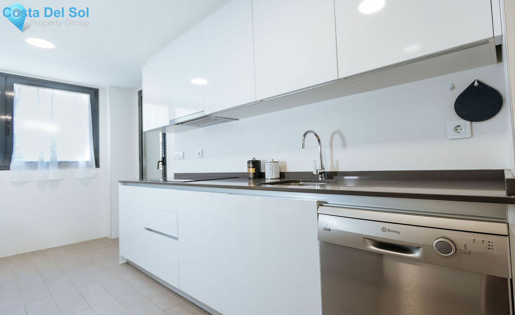 Middle Floor Apartment in Marbella-1130749