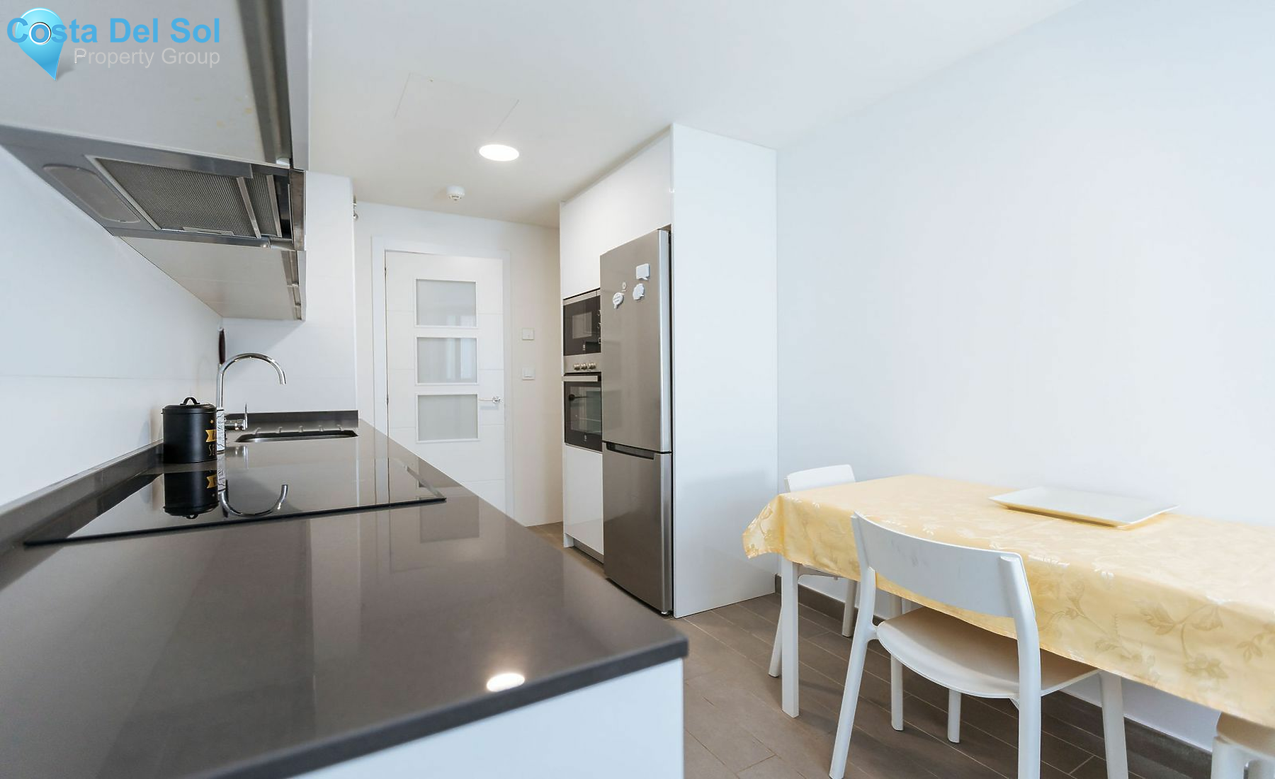Middle Floor Apartment in Marbella-1130753