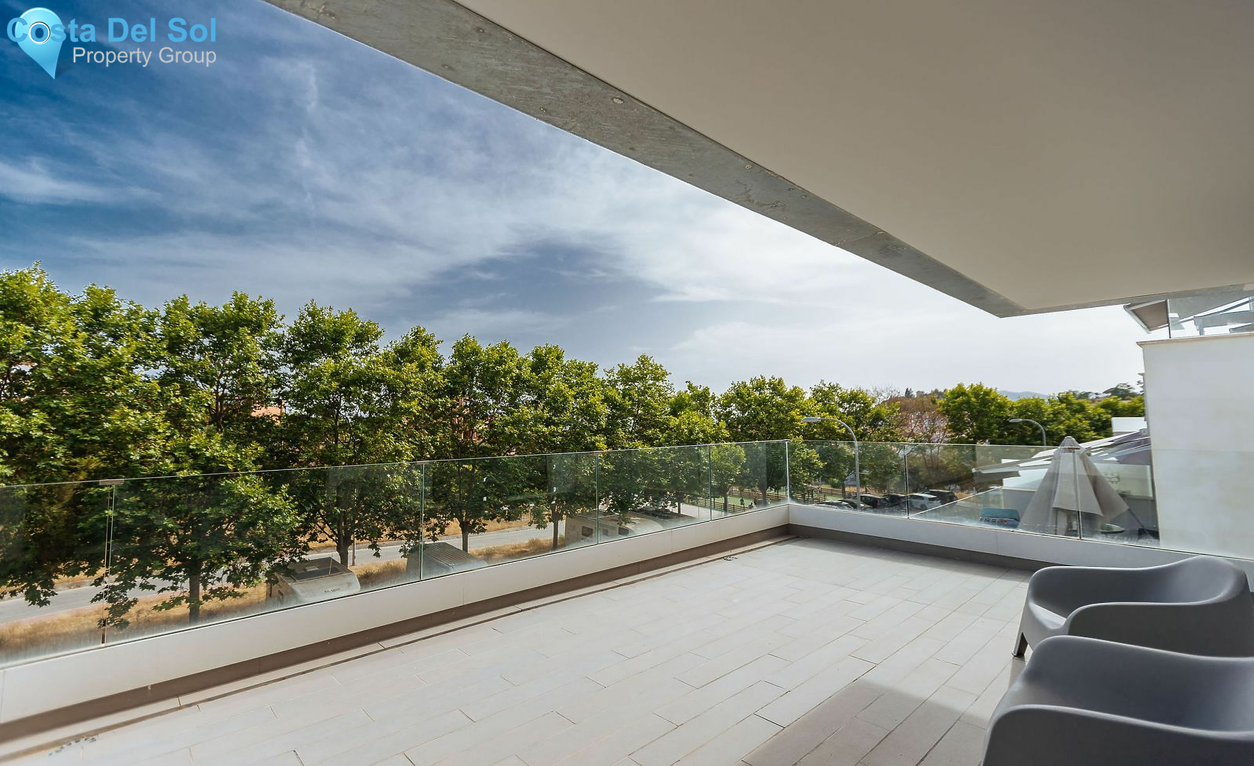 Middle Floor Apartment in Marbella-1130737