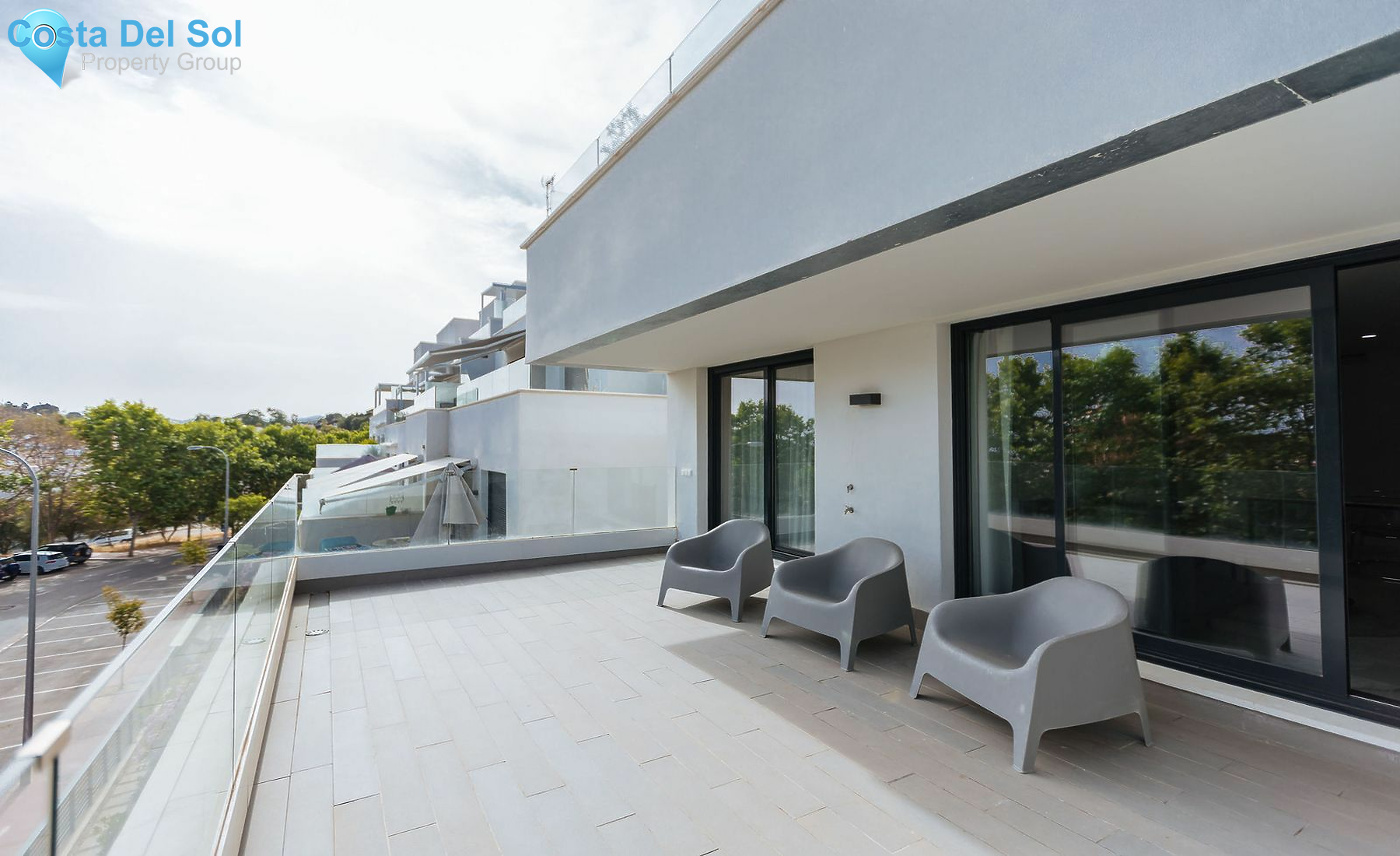 Middle Floor Apartment in Marbella-1130740