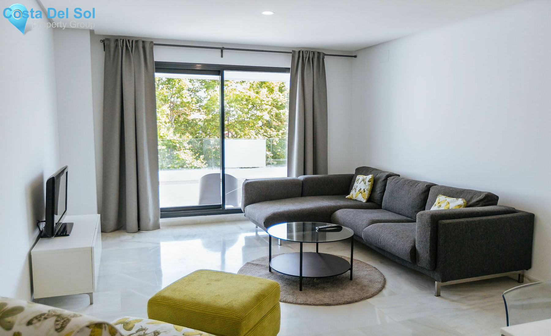 Middle Floor Apartment in Marbella-1130743