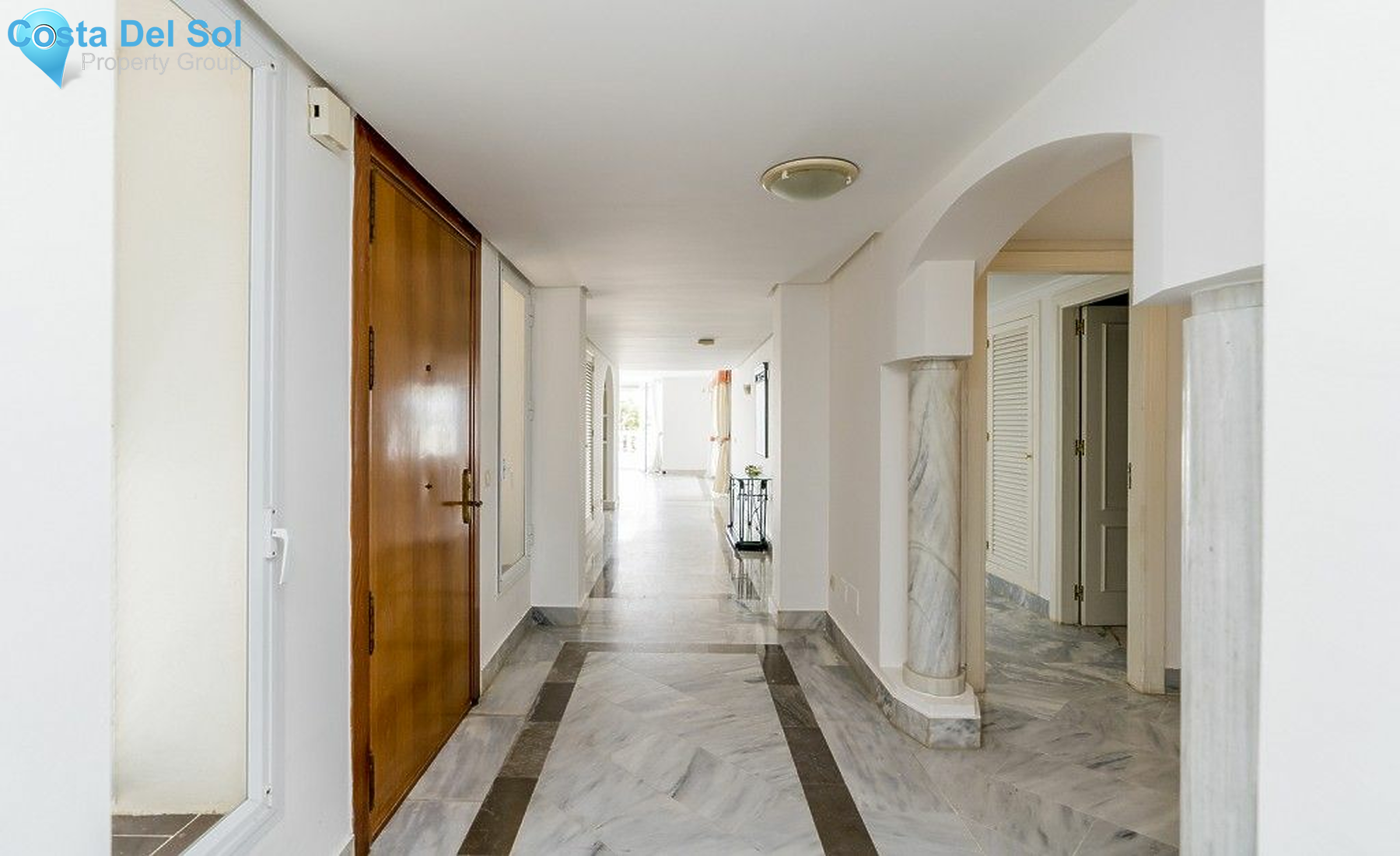 Middle Floor Apartment in Marbella-1138990
