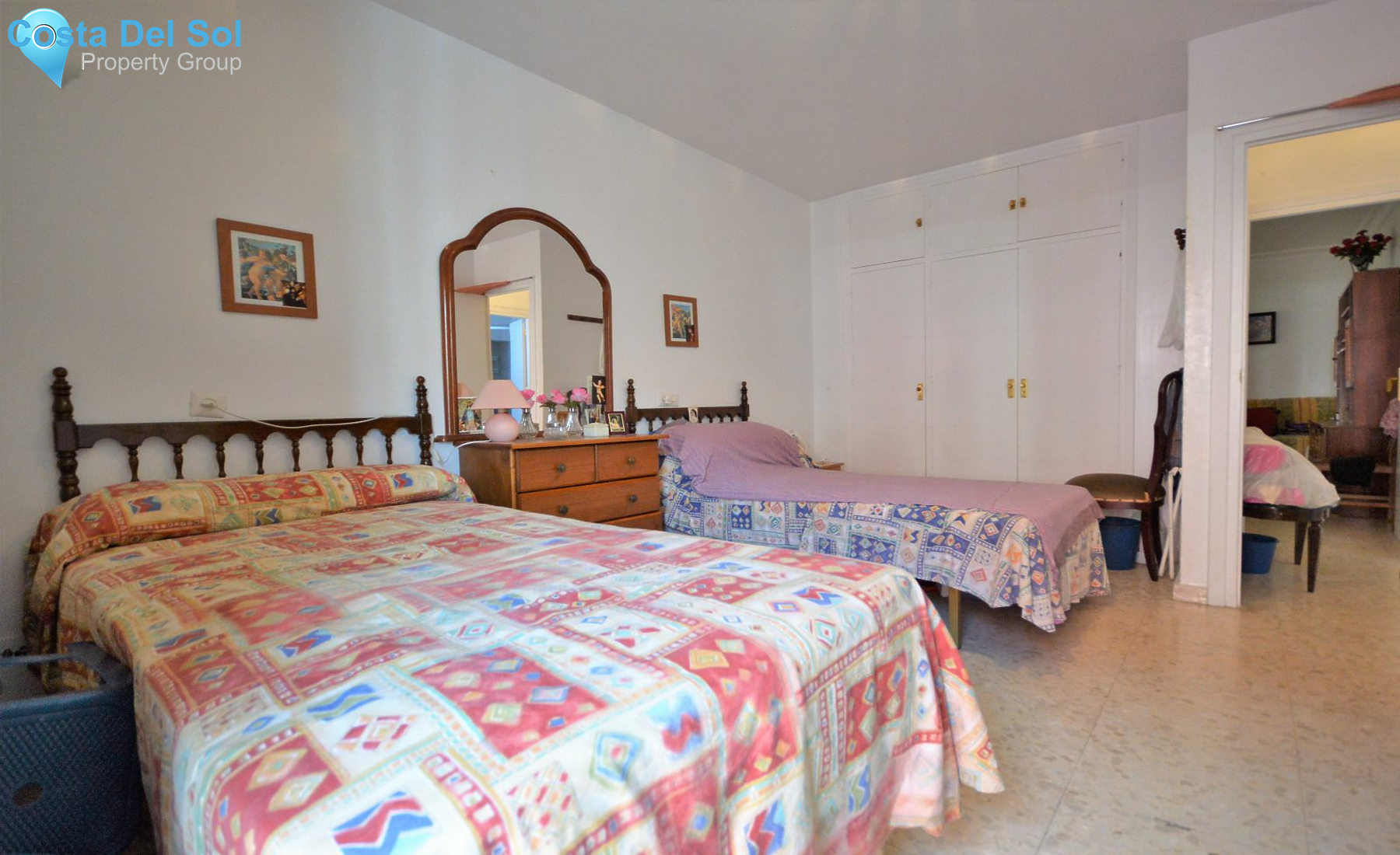 Middle Floor Apartment in Marbella-1140554