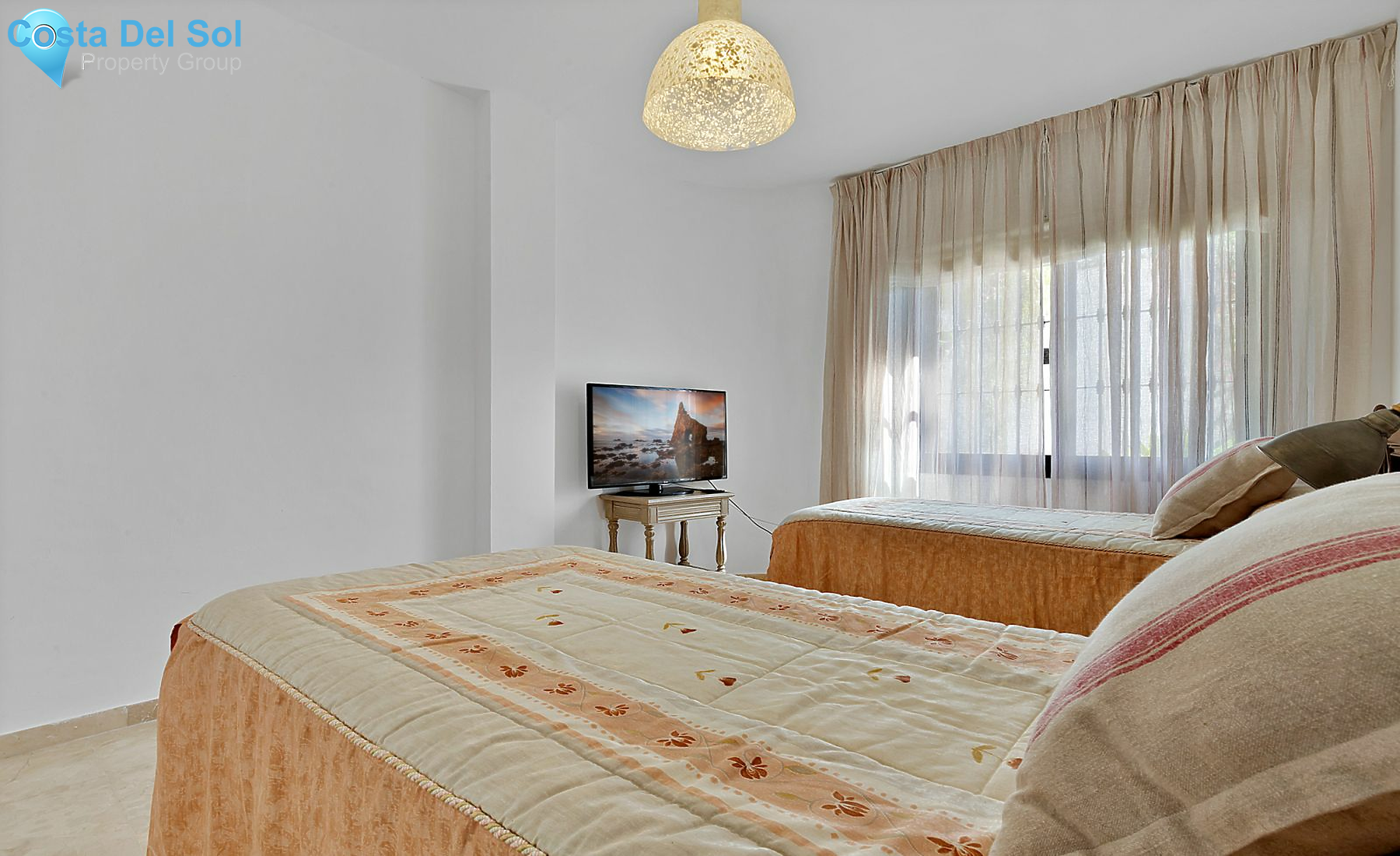 Middle Floor Apartment in Marbella-1149874