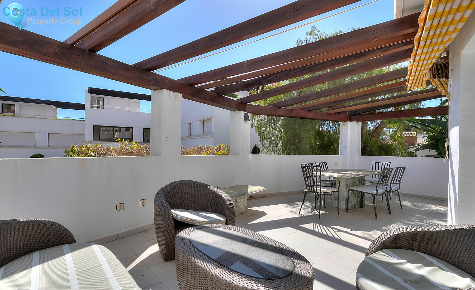 Middle Floor Apartment in Marbella-1149877