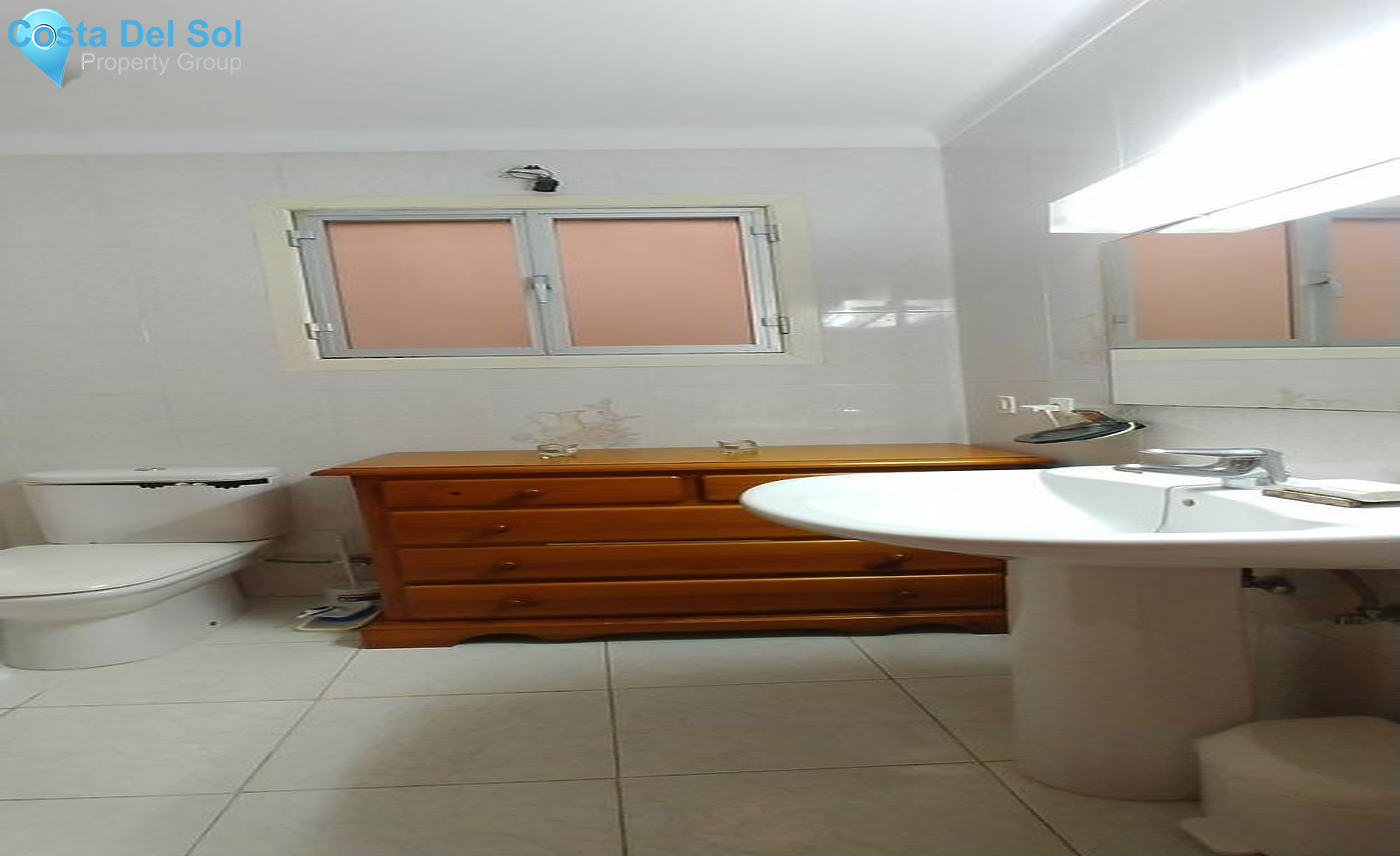 Middle Floor Apartment in Marbella-1168229