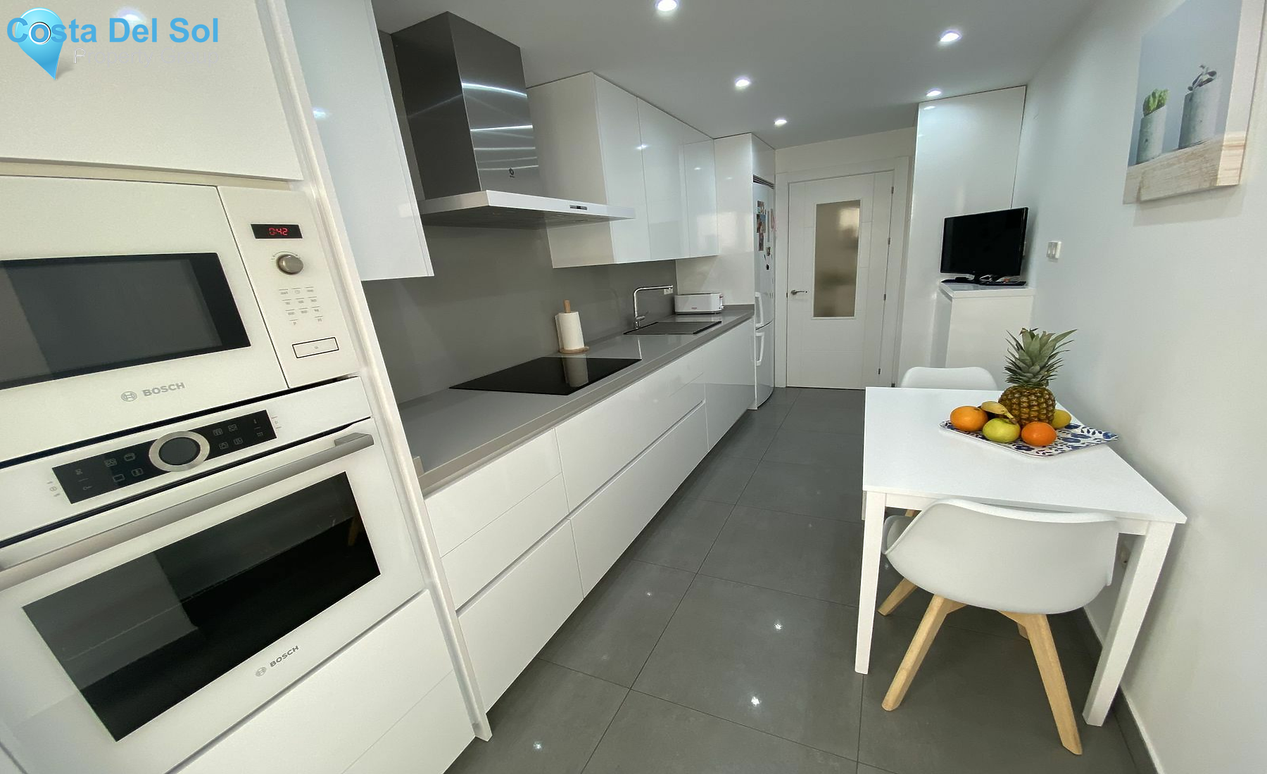 Middle Floor Apartment in Marbella-1176682
