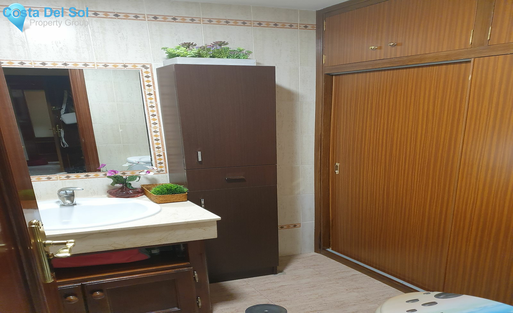 Middle Floor Apartment in Marbella-1177646