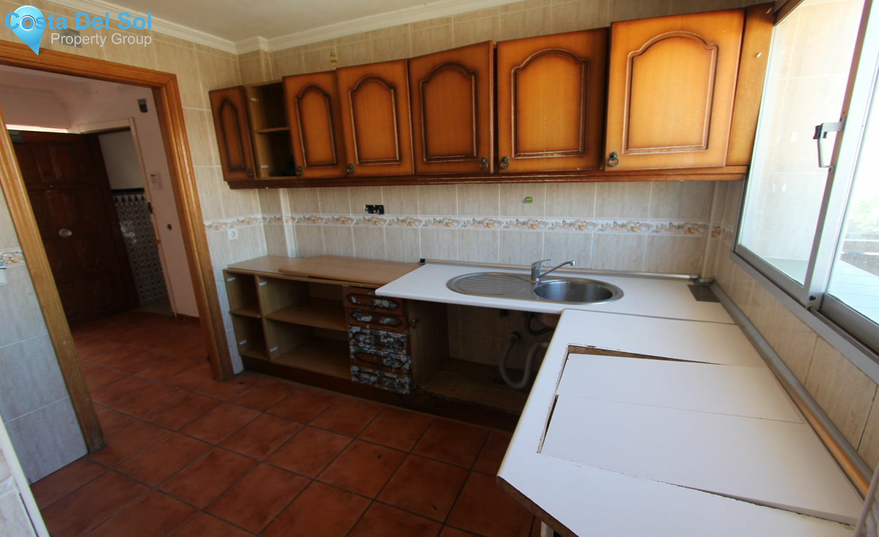 Middle Floor Apartment in Marbella-1182490