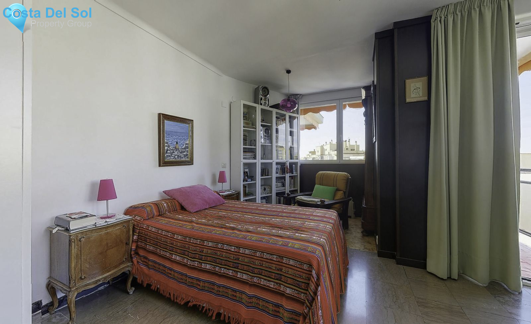 Middle Floor Apartment in Marbella-1214011