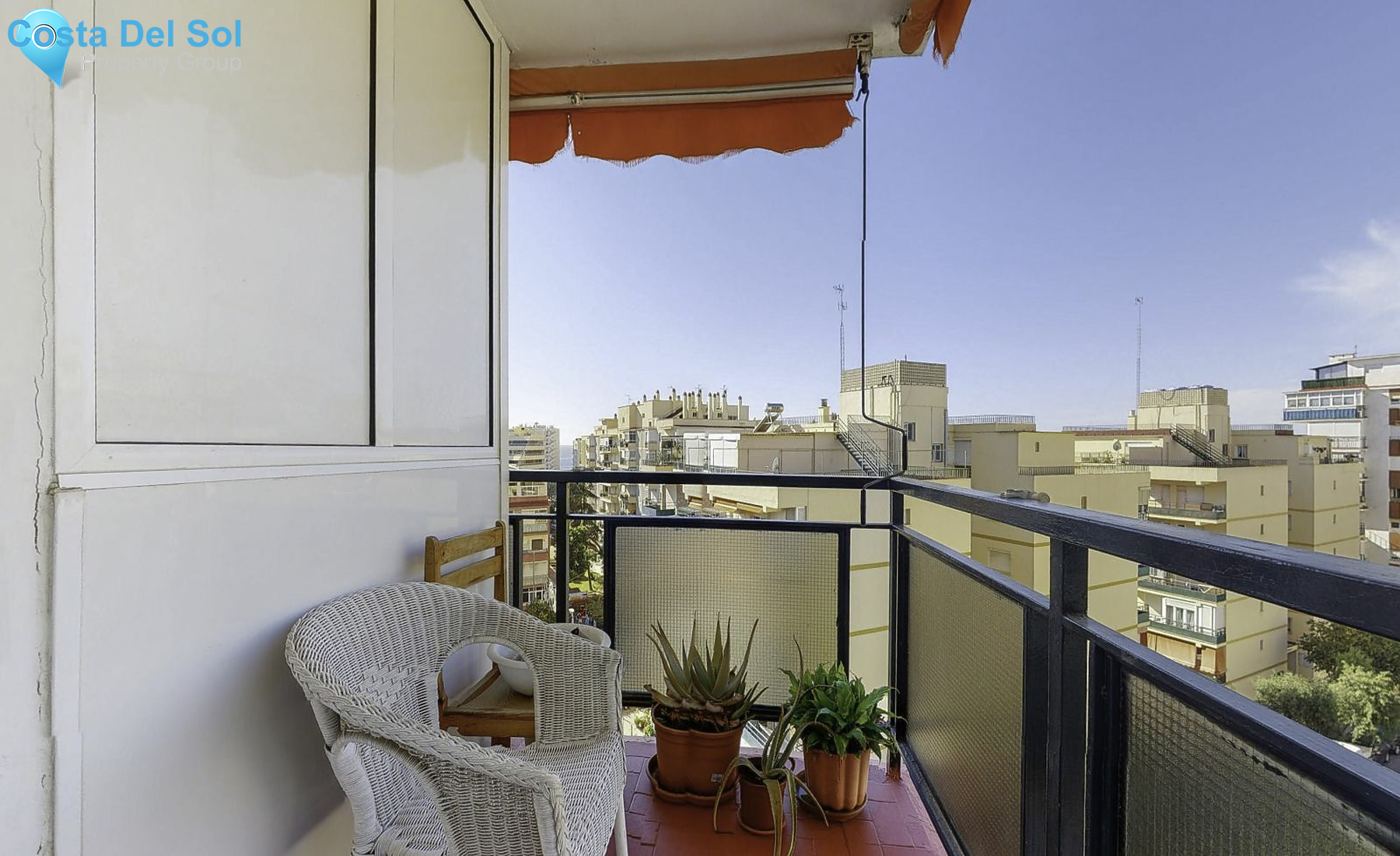 Middle Floor Apartment in Marbella-1214016