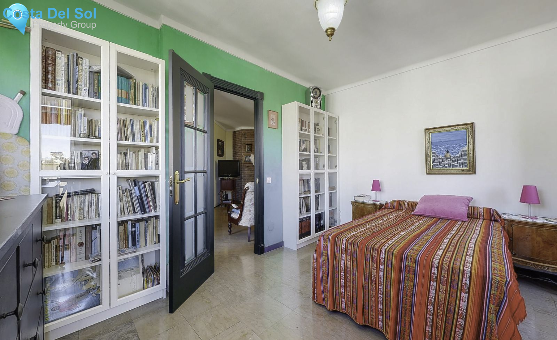 Middle Floor Apartment in Marbella-1214018