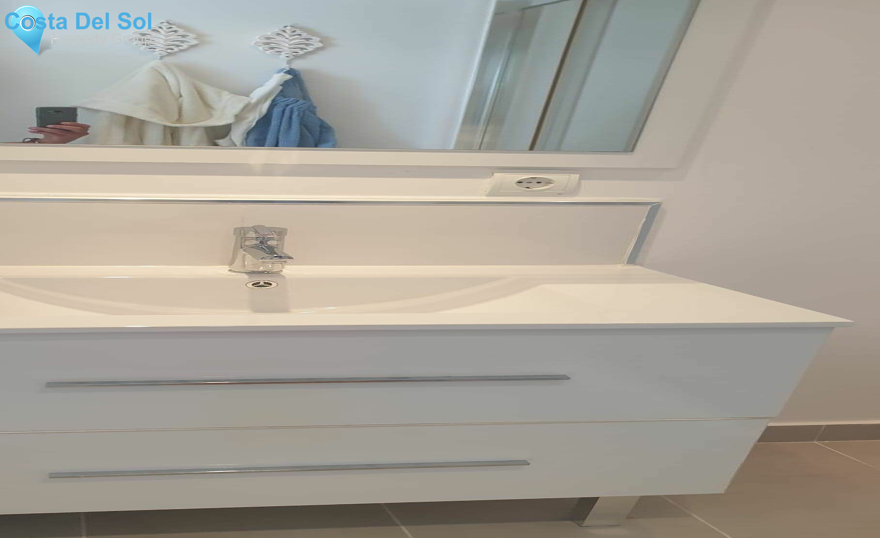 Middle Floor Apartment in Marbella-1215204