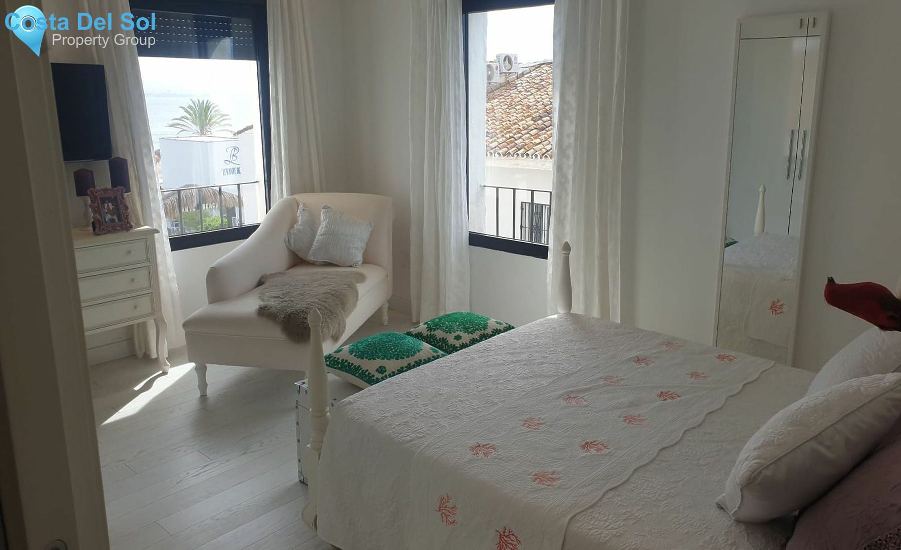 Middle Floor Apartment in Marbella-1215192