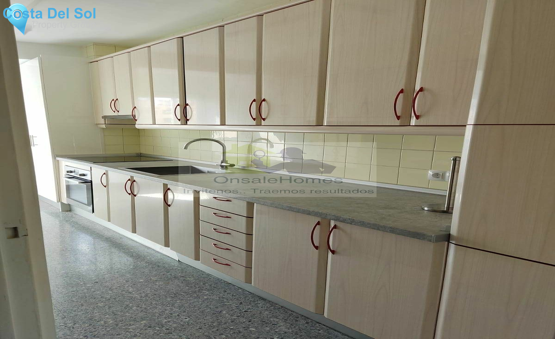 Middle Floor Apartment in Marbella-1215294