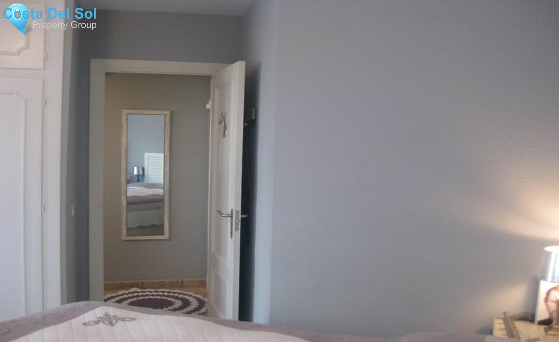 Middle Floor Apartment in Marbella-1221074