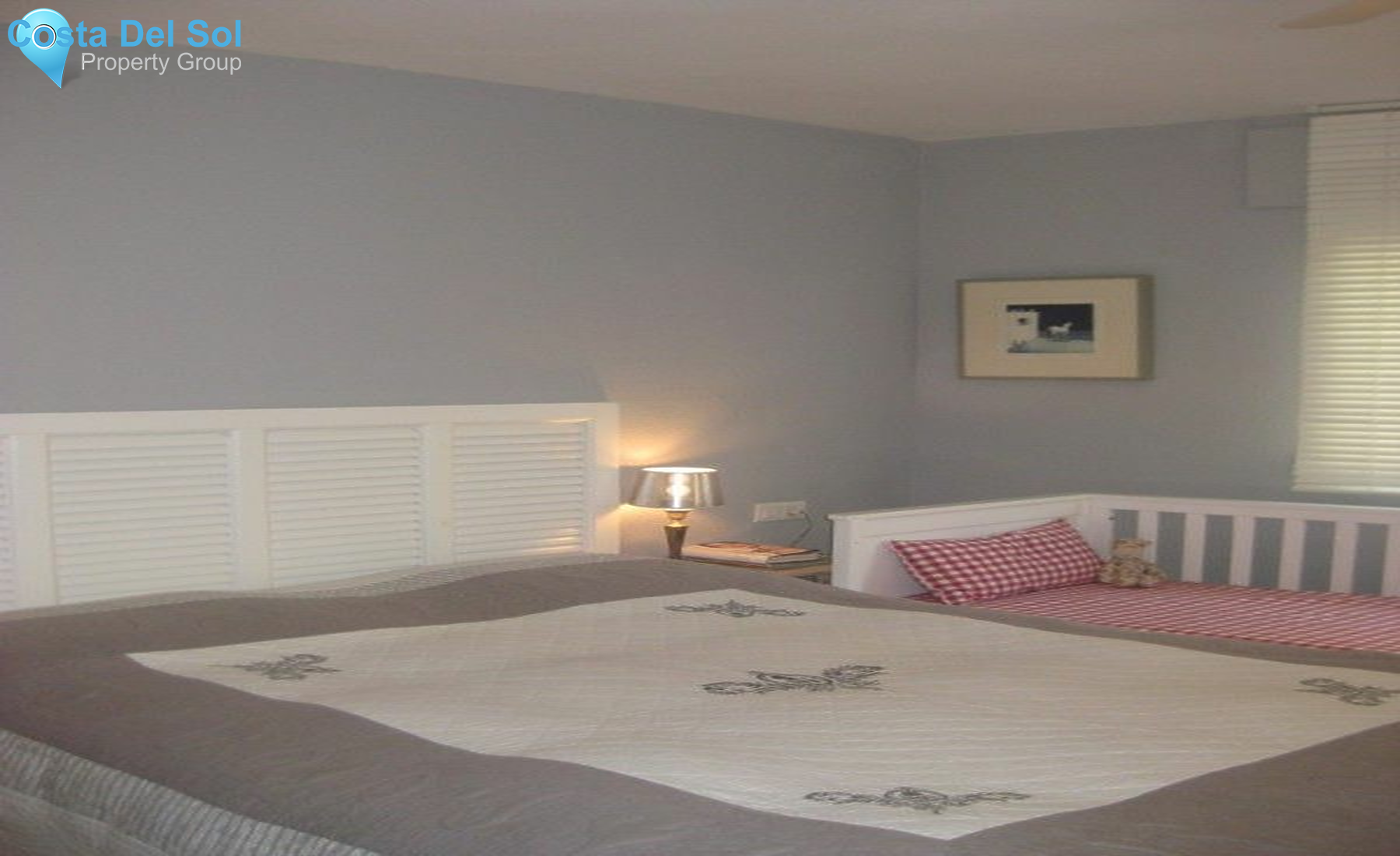 Middle Floor Apartment in Marbella-1221075