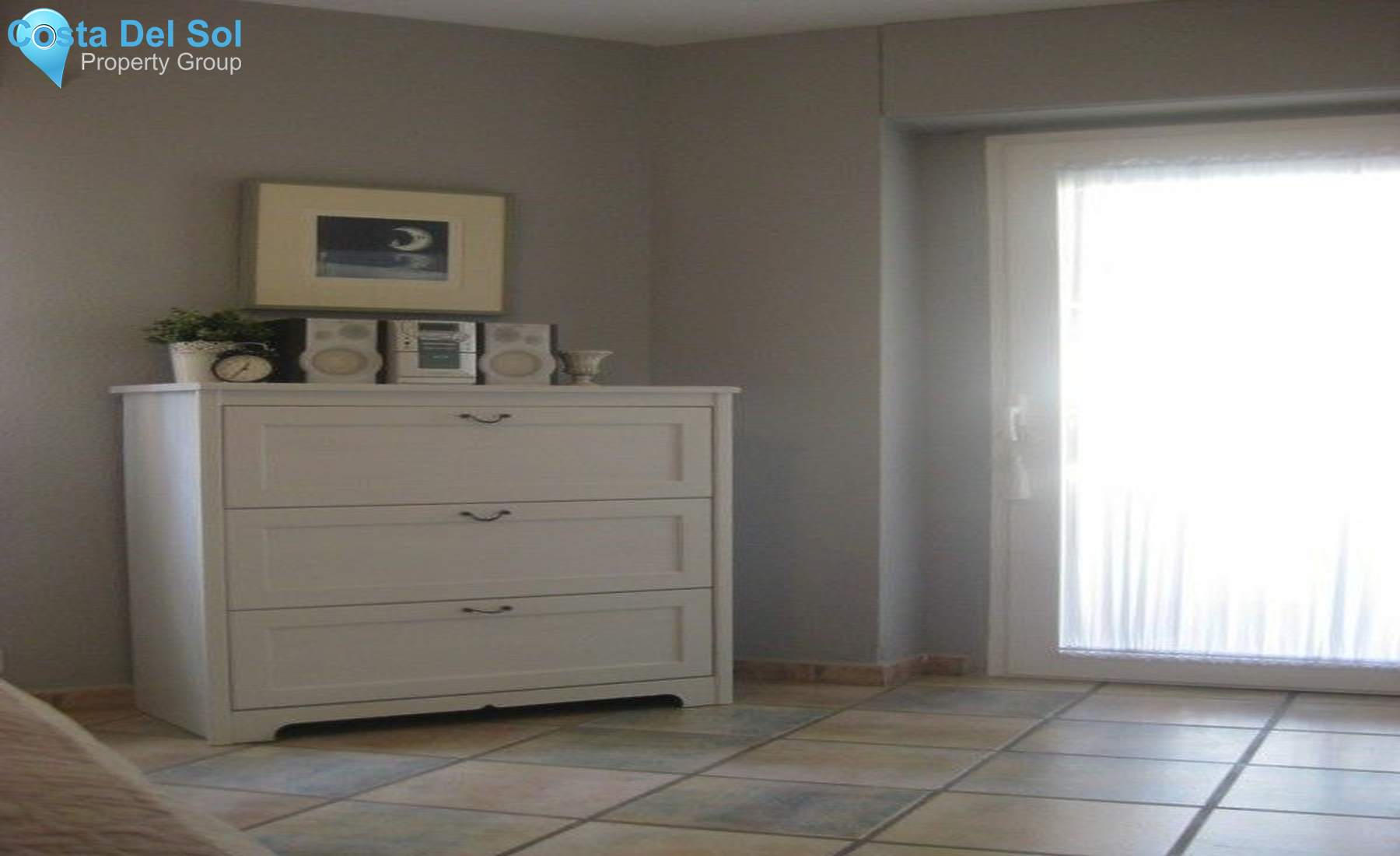Middle Floor Apartment in Marbella-1221072