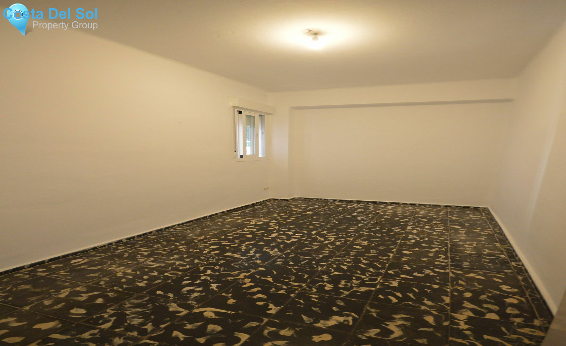 Middle Floor Apartment in Marbella-1387966
