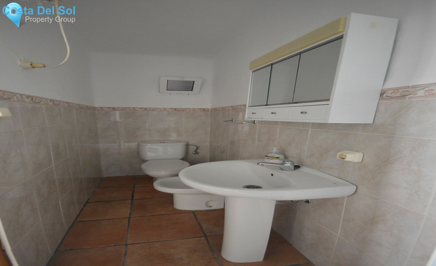 Middle Floor Apartment in Marbella-1387970