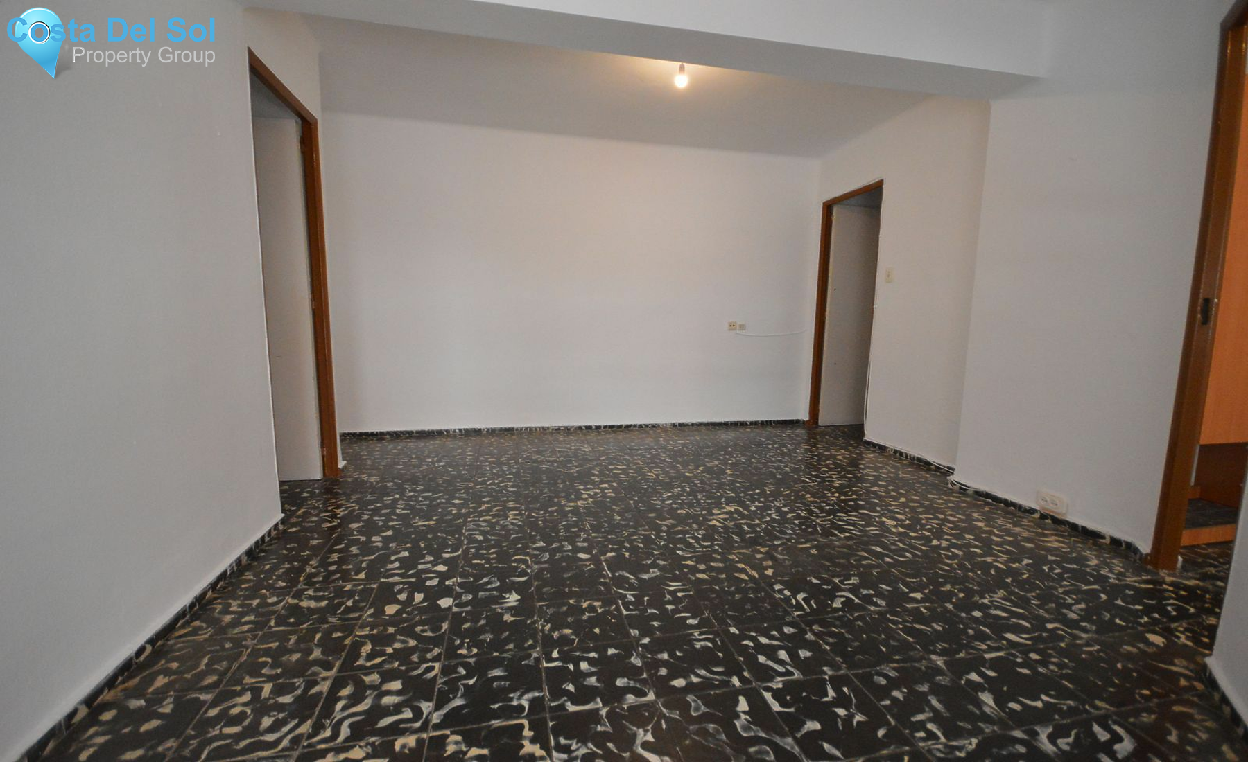 Middle Floor Apartment in Marbella-1387960