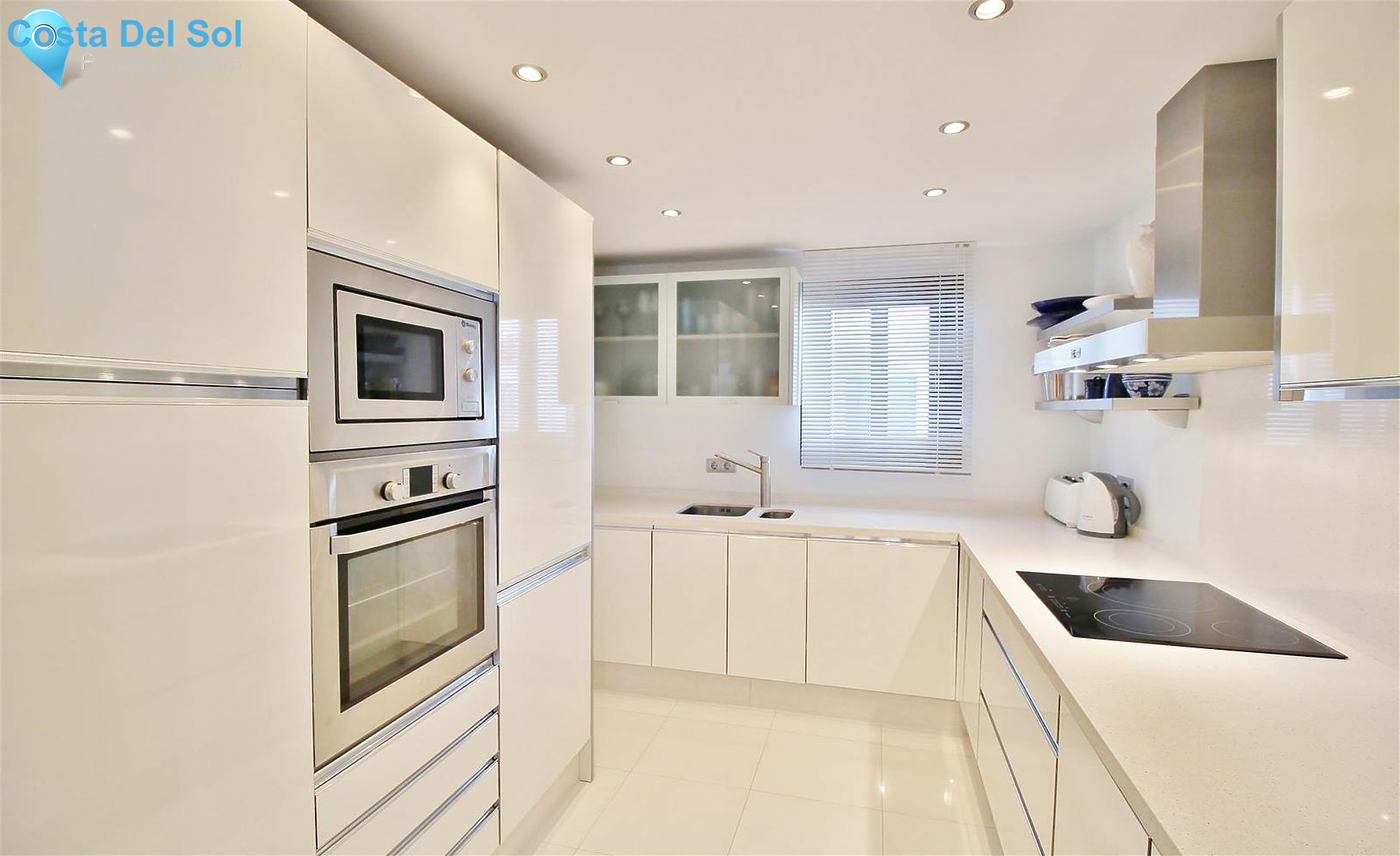 Middle Floor Apartment in Marbella-1389942