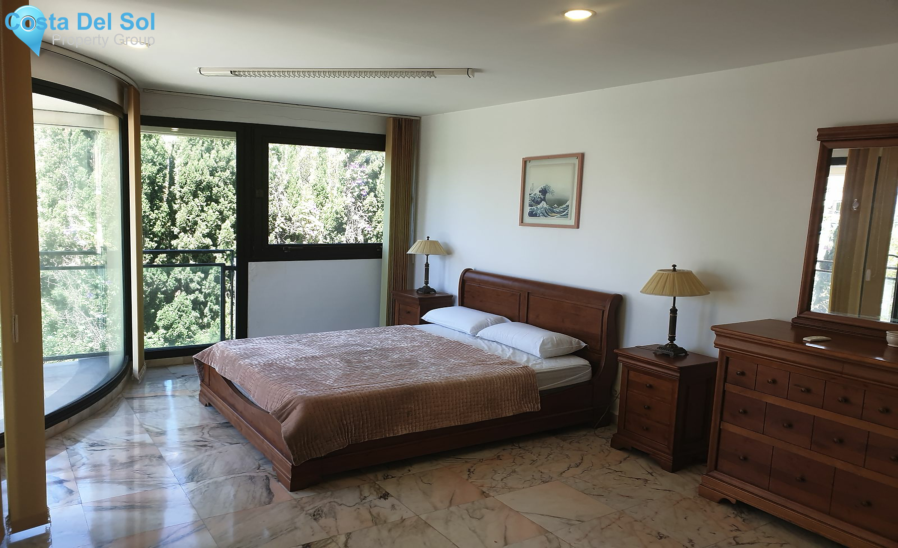 Middle Floor Apartment in Marbella-1395337