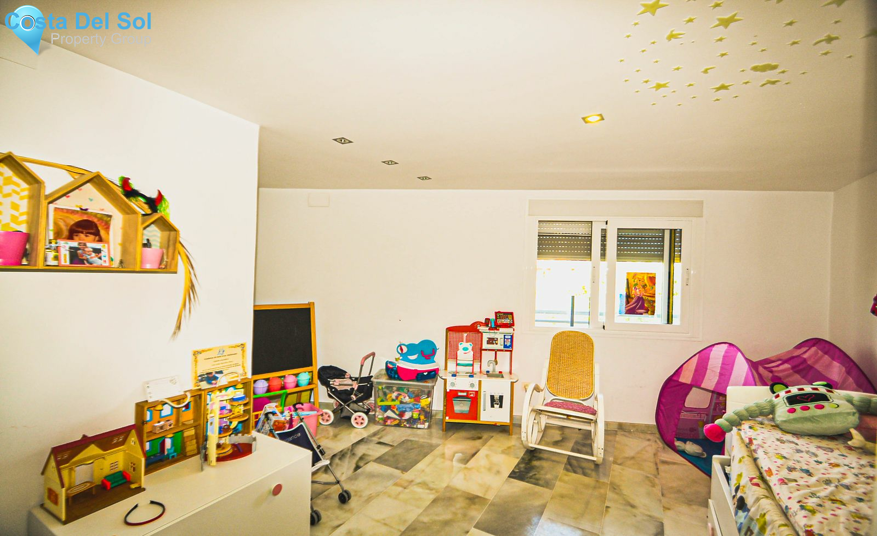 Middle Floor Apartment in Marbella-1398802