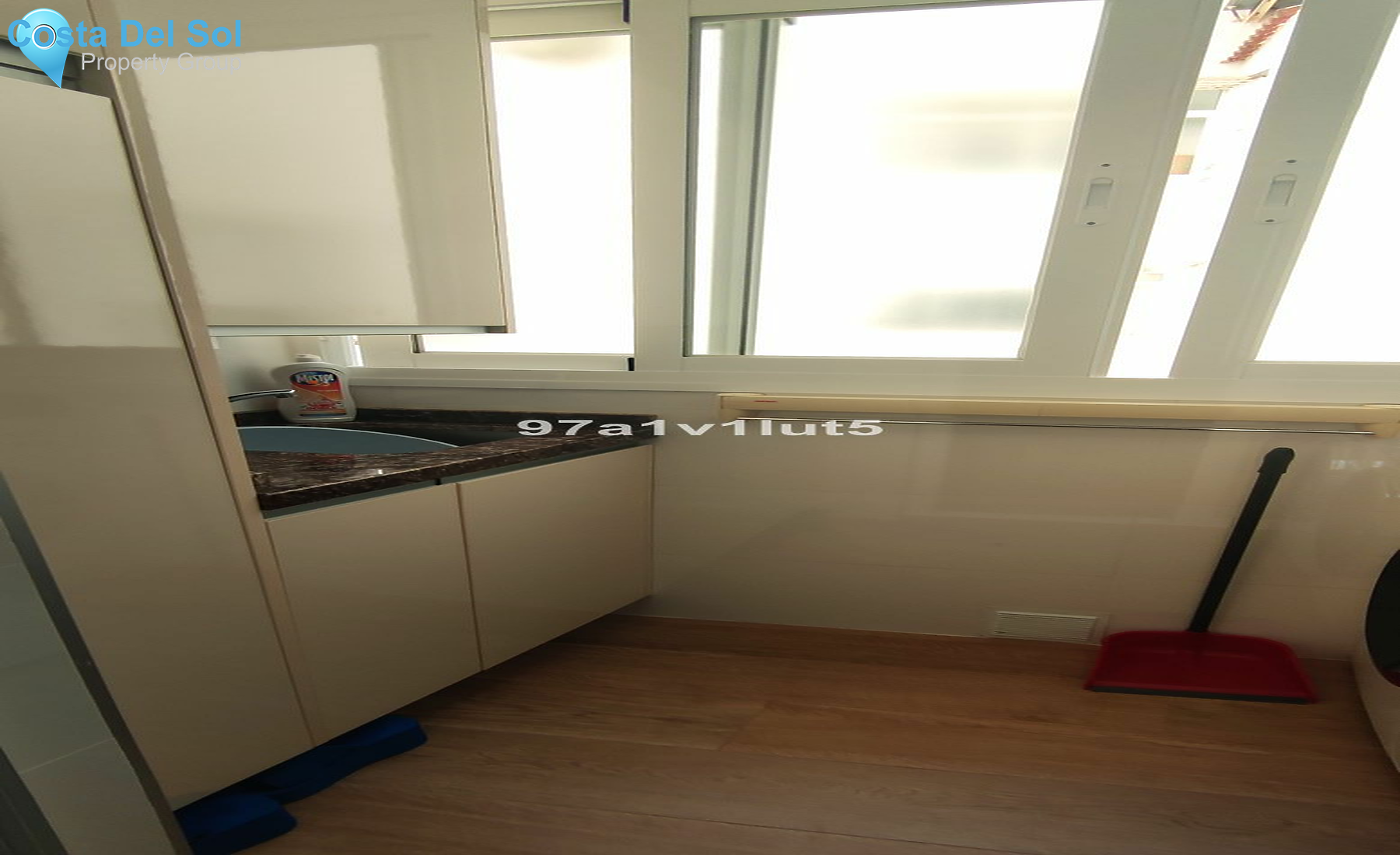 Middle Floor Apartment in Marbella-1427350