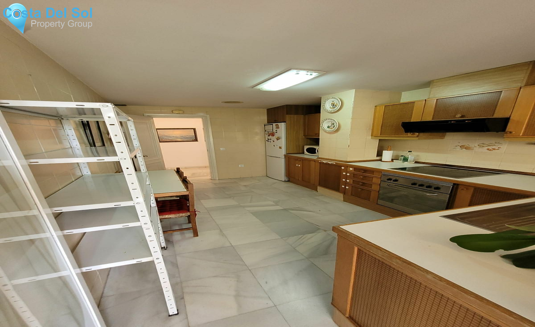 Middle Floor Apartment in Marbella-1446228